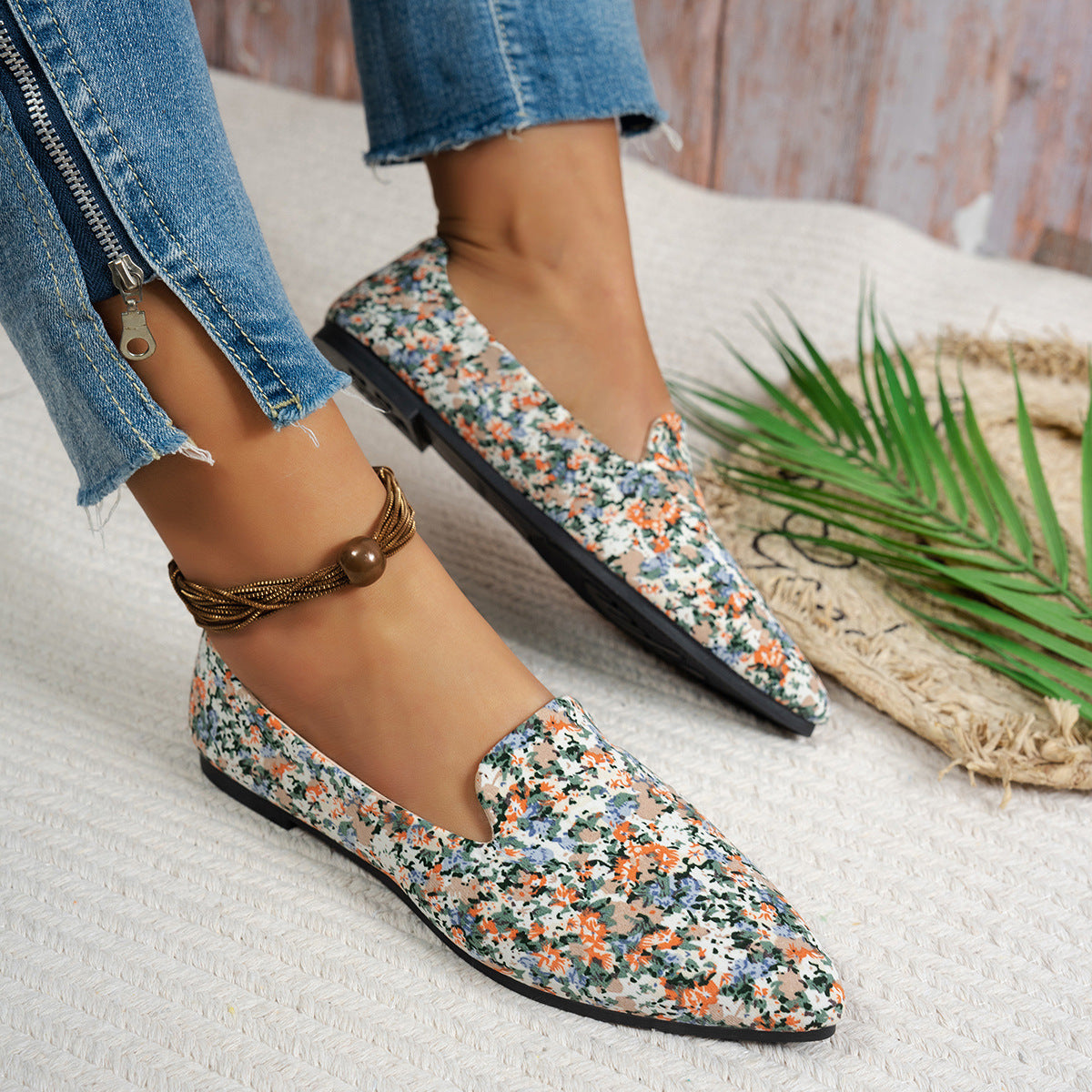 Printed Shallow Mouth Pointed Flat Large Size Women's Shoes