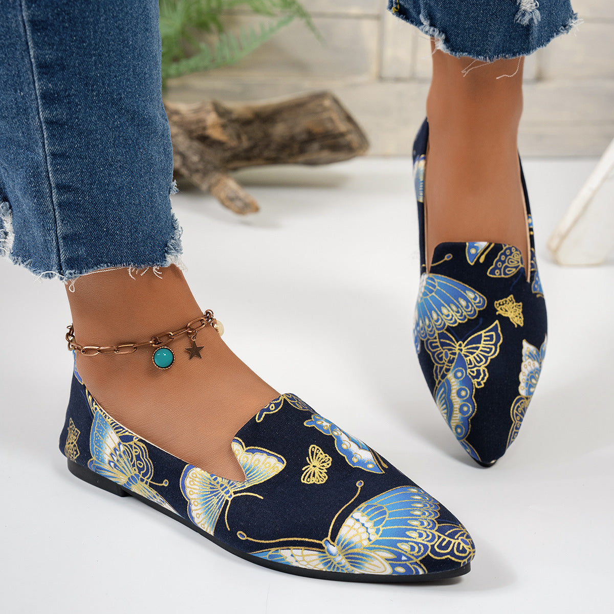 Printed Shallow Mouth Pointed Flat Large Size Women's Shoes
