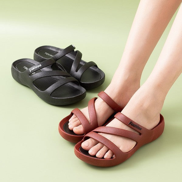 Casual Non Slip Thick Soled Slippers With A Comfortable Outdoor Atmosphere