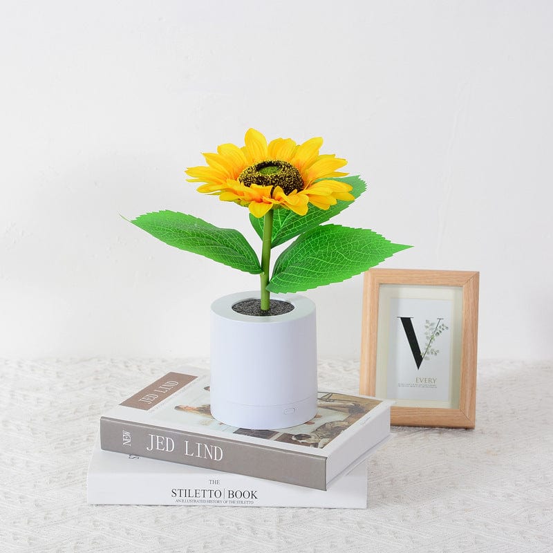 Rechargeable Sunflower Table Lamp – LED Night Light for Bedroom & Desk Decor 🌻