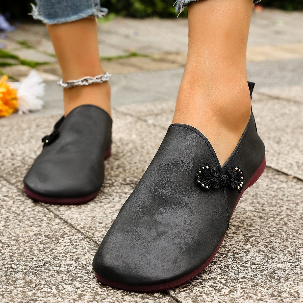 New Slippers Retro Buckle Closed-toe Slippers Women
