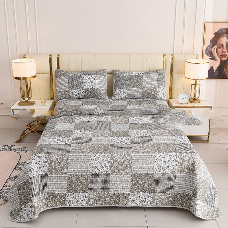 Luxury quilted bedspread